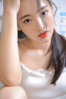 坐公交车最后一排让别人弄